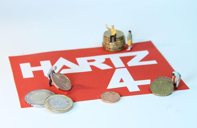 Hartz IV Buchstaben auf 5 Euro Schein