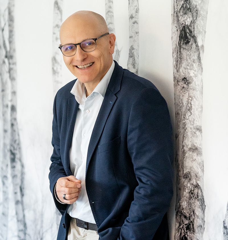 Der Autor Dr. Stefan Ziegler
